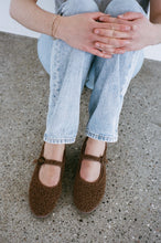 Load image into Gallery viewer, Mary Jane Faux Curly - Brown
