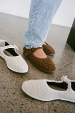 Load image into Gallery viewer, Mary Jane Faux Curly - Cream