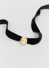 Load image into Gallery viewer, Rose Choker Necklace - Gold
